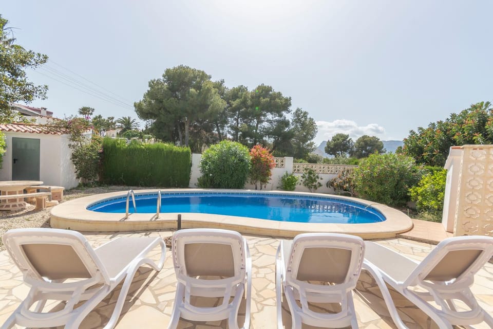 Patio, Day, Pool view, Swimming pool, Swimming pool, sunbed