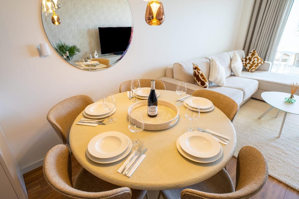 Dining area, Dinner