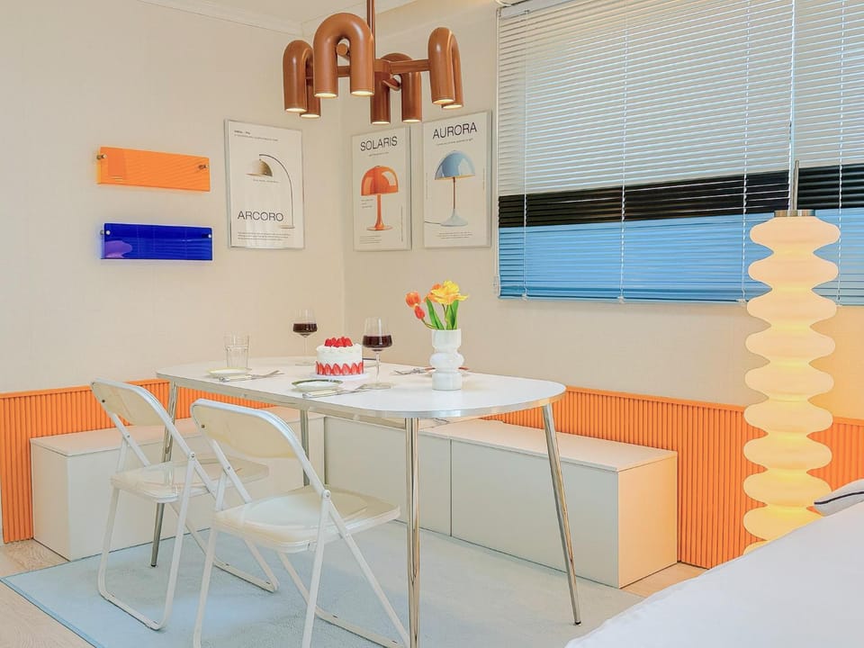 Dining area, Bedroom
