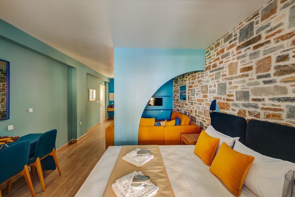Bed, Living room, Seating area, Bedroom
