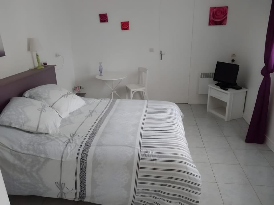 Living room, Bedroom