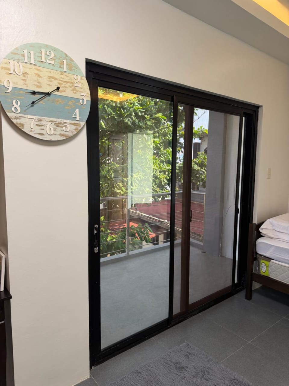 The Coast By RAD Bed and Breakfast in Bicol