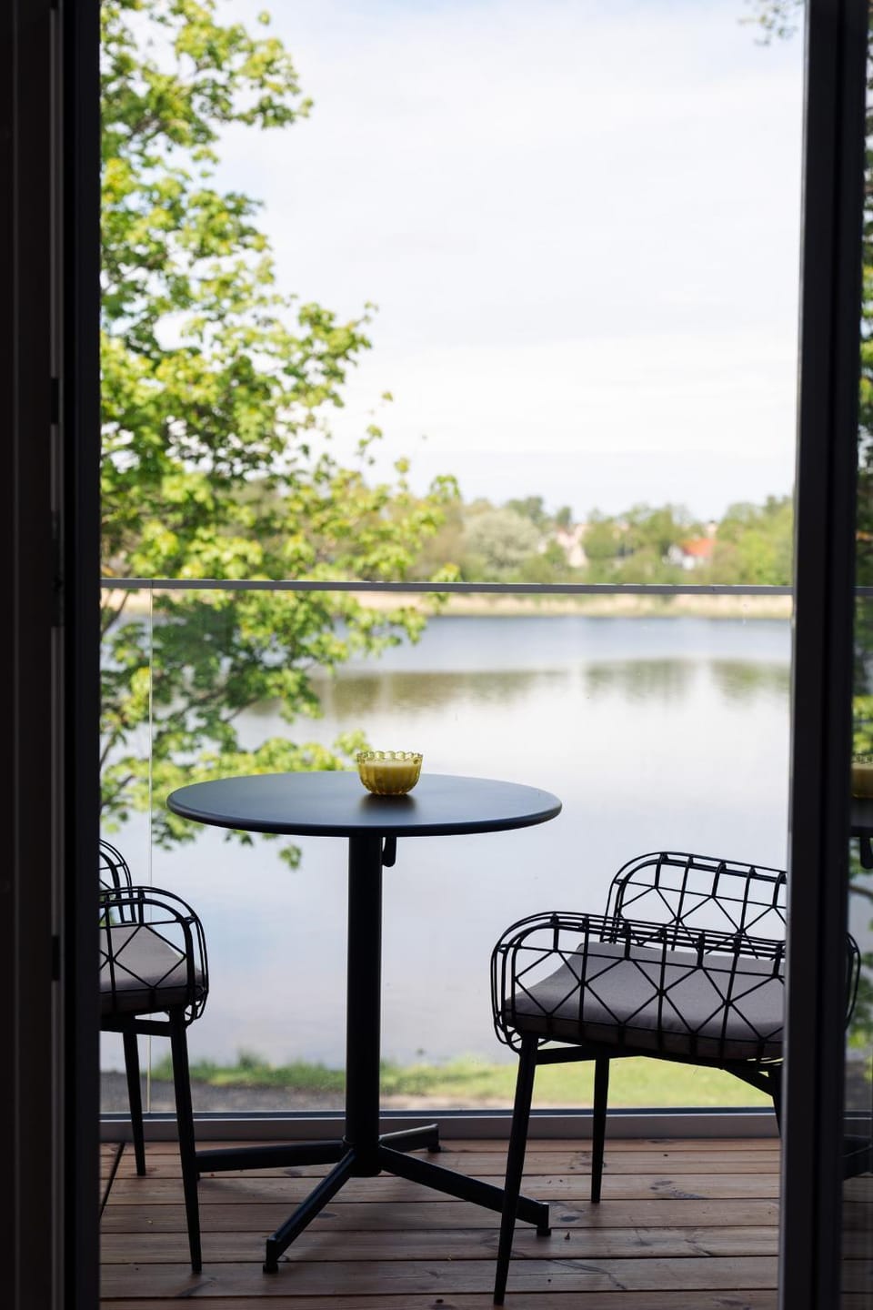 View (from property/room), Balcony/Terrace, Seating area, River view