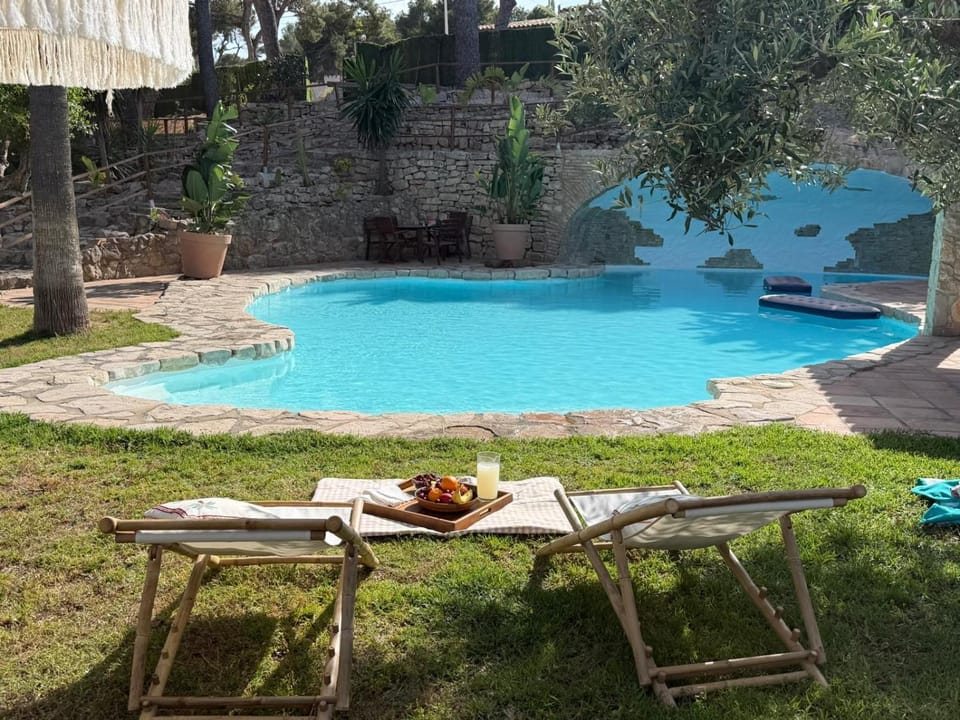 Garden, Swimming pool