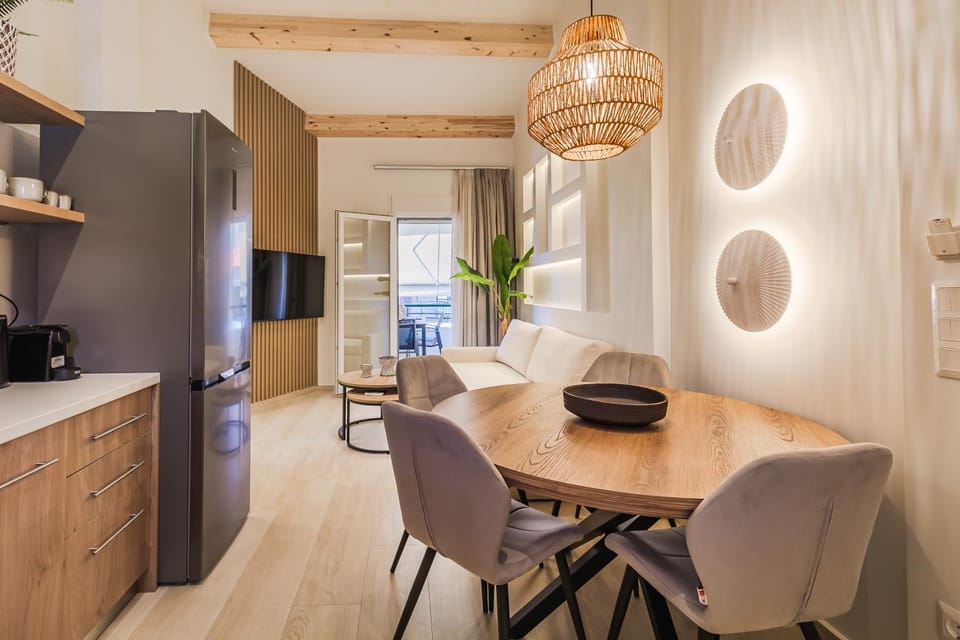TV and multimedia, Living room, Dining area, oven