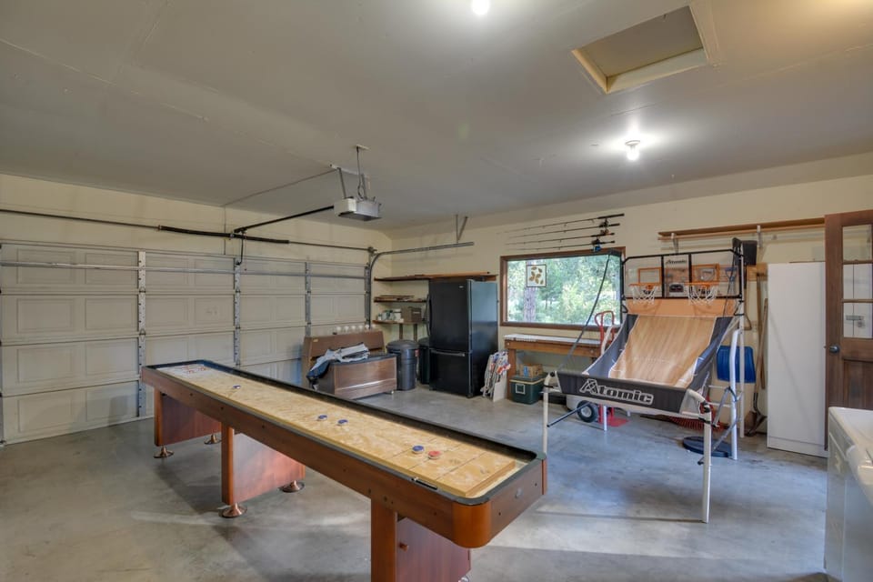 Modern Arnold Escape | Game Room and BBQ Deck House in Arnold
