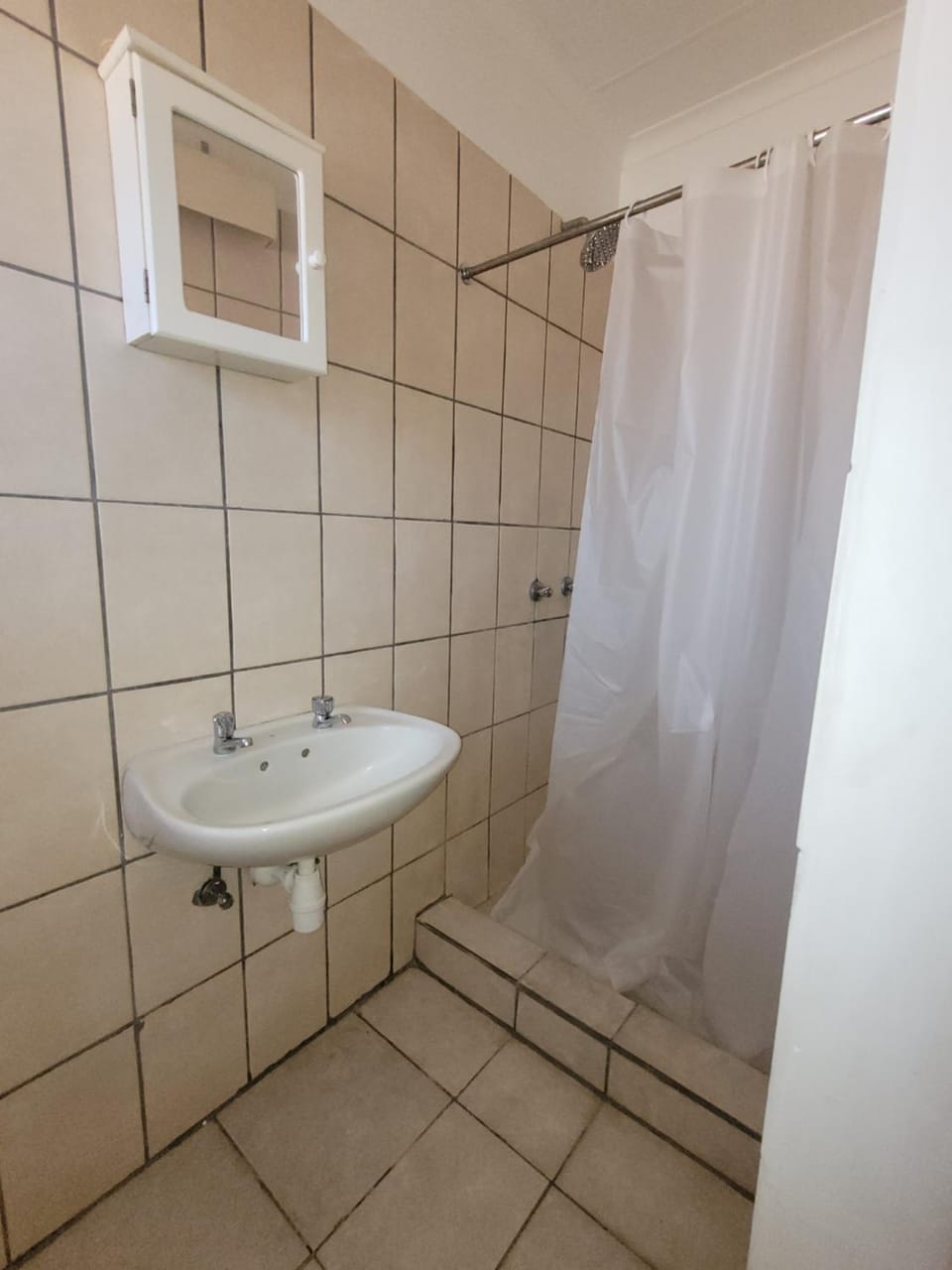 Shower, Property building