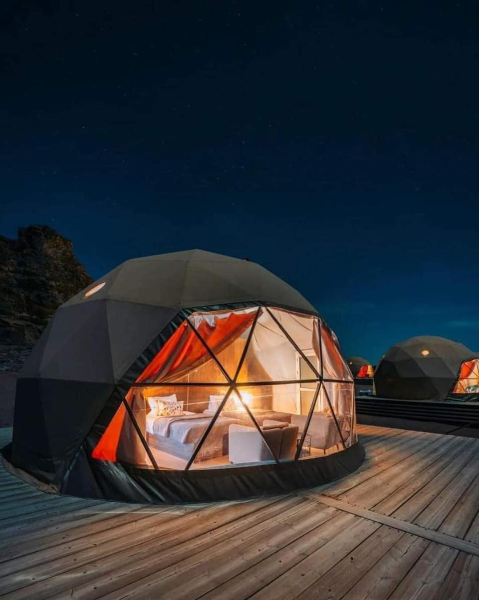 Desert Luxury Camp Luxury tent in South District