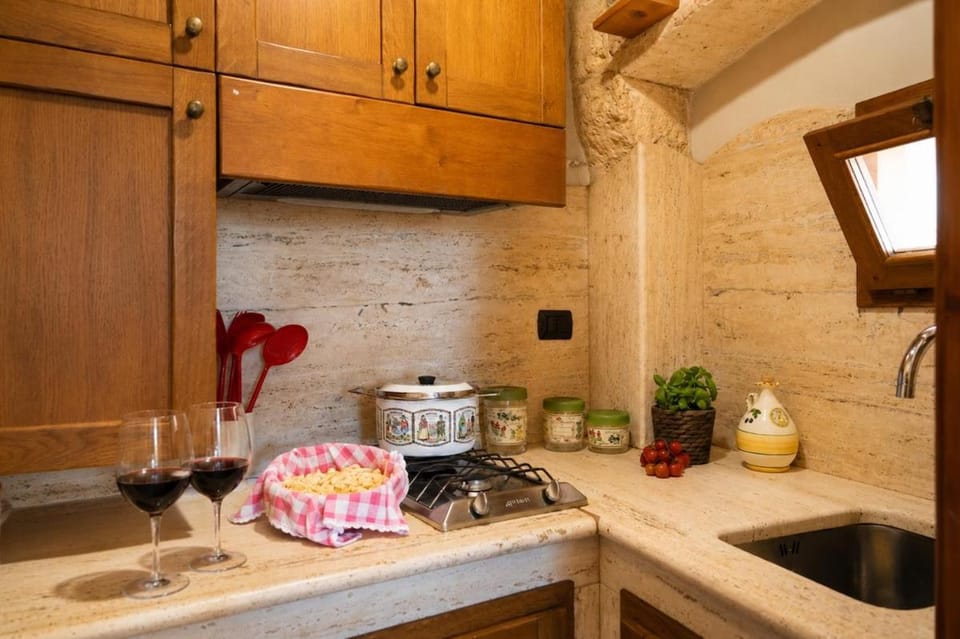 Arco, Historic Center, Nearby Parking, AC House in Province of Taranto
