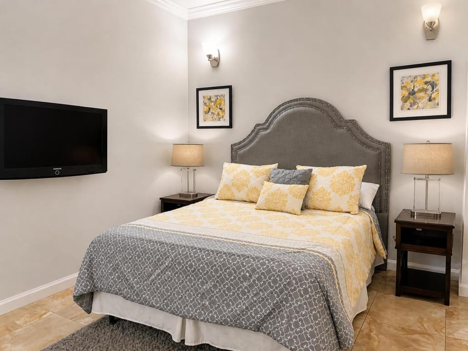 Bed, Bedroom