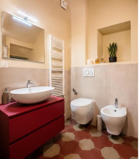 Shower, Toilet, Bathroom, bidet, towels
