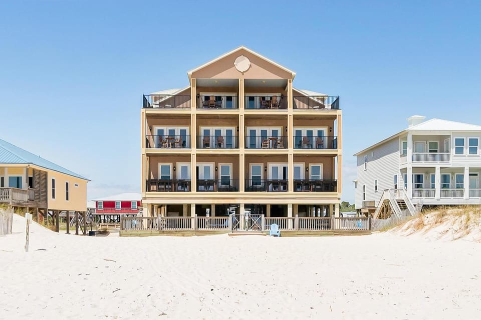 Luxury Beachfront Duplex in Fort Morgan - Pool Elevator and Wedding-Friendly House in Alabama