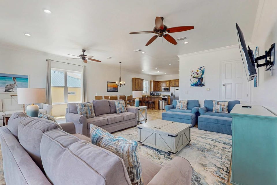 Luxury Beachfront Duplex in Fort Morgan - Pool Elevator and Wedding-Friendly House in Alabama