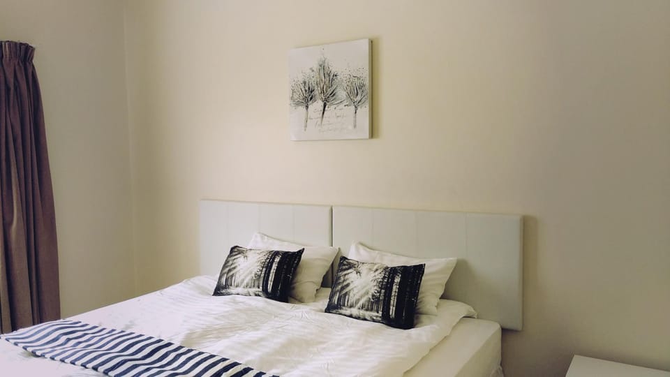 12 Greenpoint Guesthouse Vacation rental in Cape Town