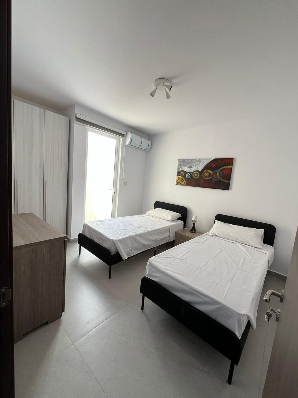 F42 Private bedroom Ensuite share flat Bed and Breakfast in Malta