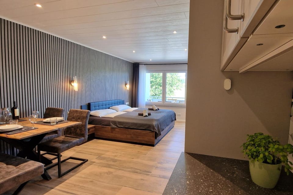 Bed, Photo of the whole room