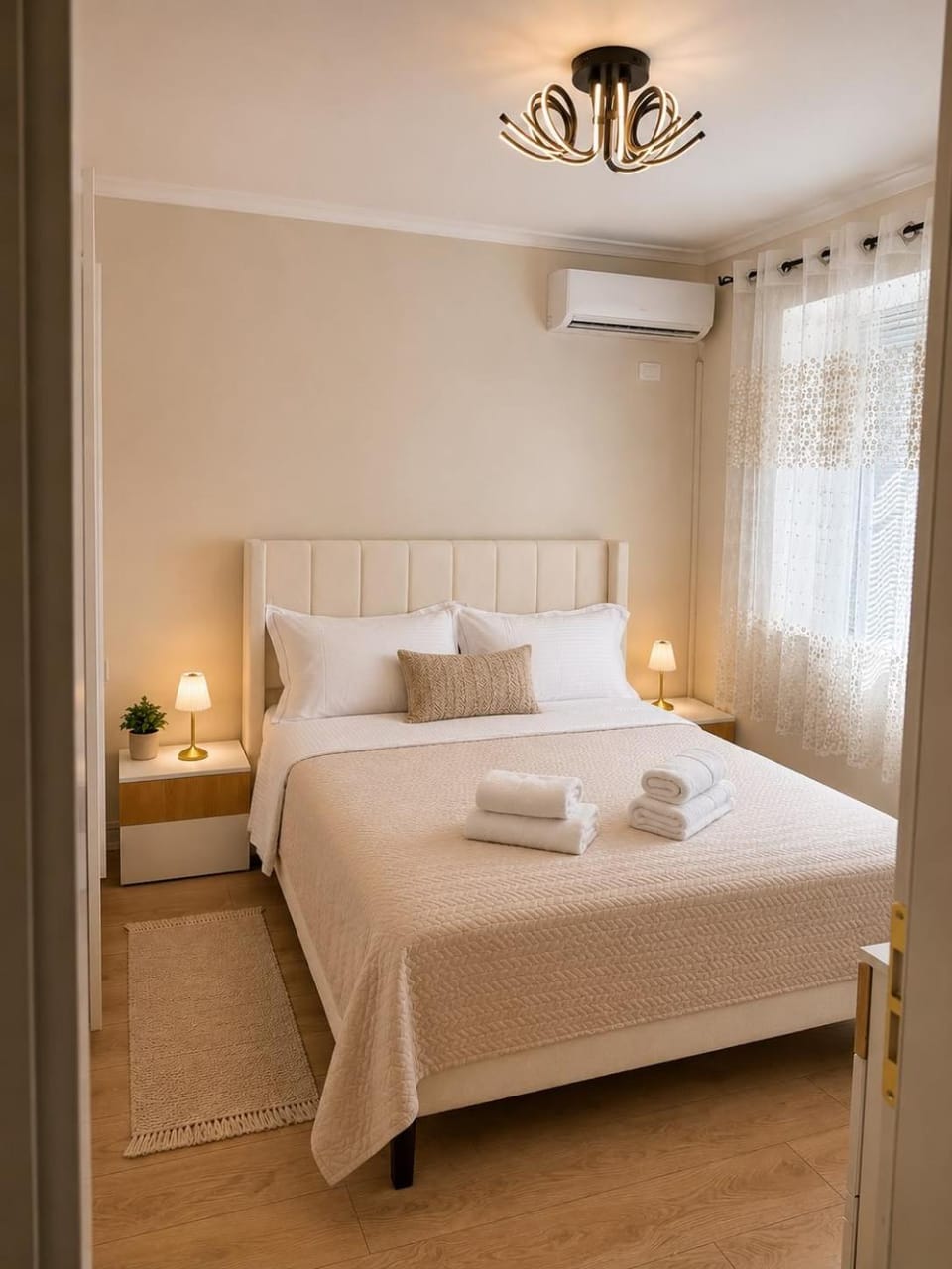 Bed, Photo of the whole room, Bedroom, towels, air conditioner