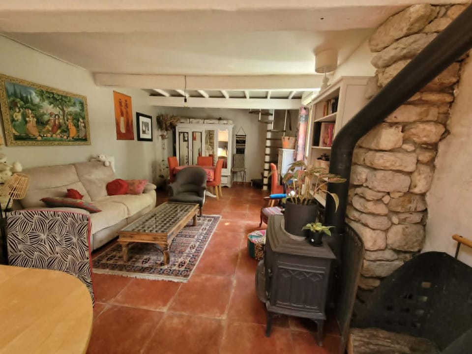 Chambre paisible avec jardin Vacation rental in Avignon