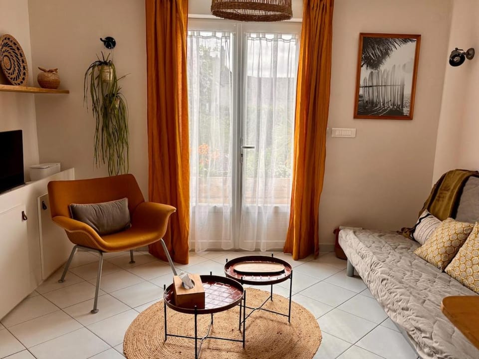 La Parenthese Cozy duplex with private garden and parking, near Thoiry, Giverny, Paris-Normandy axis House in Île-de-France