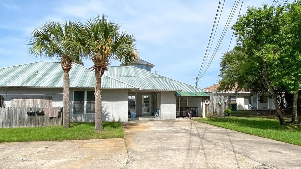 Lighthouse Unit B Apartment in Georgia