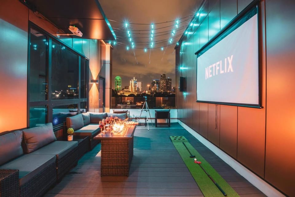 Communal lounge/ TV room, TV and multimedia, Seating area, Evening entertainment, fireplace, fireplace