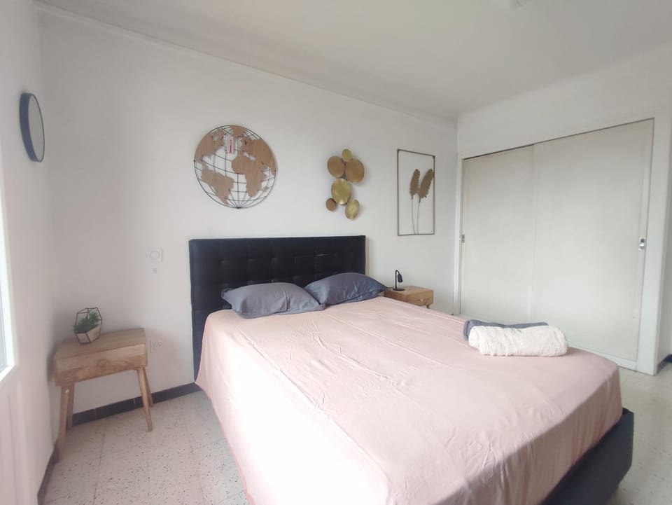 Bed, Bedroom, wardrobe