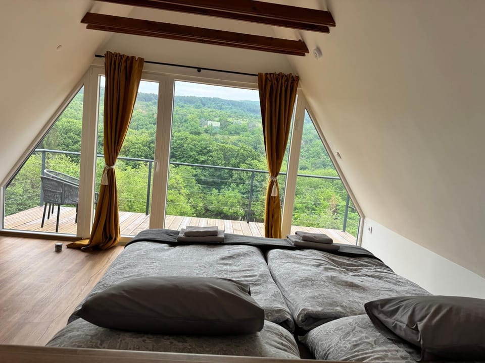 Rejtek Panoráma House in Hungary