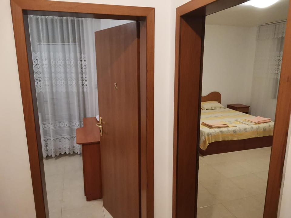 Къща за гости Кадиеви Bed and Breakfast in Burgas Province