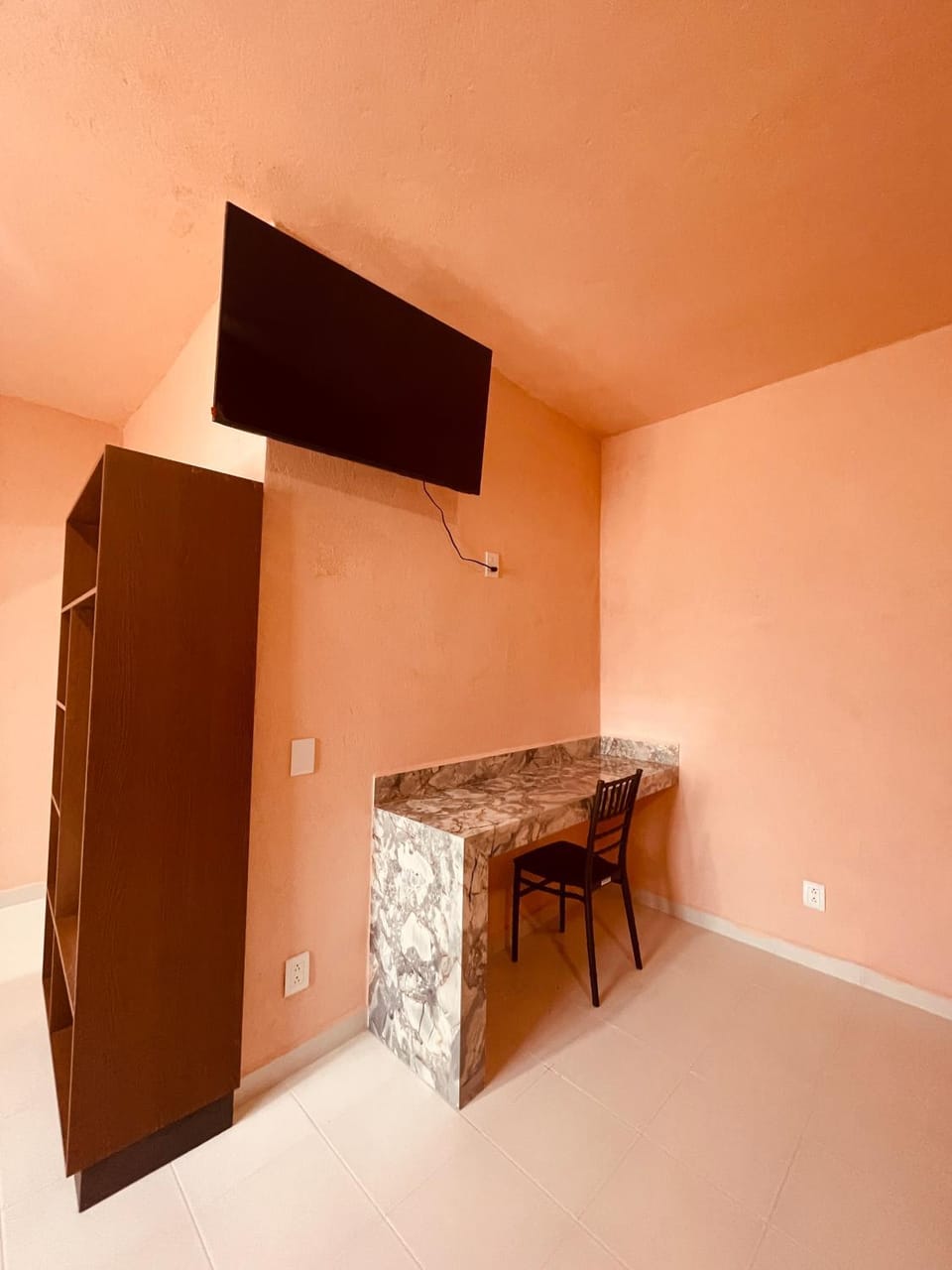 TV and multimedia, Dining area