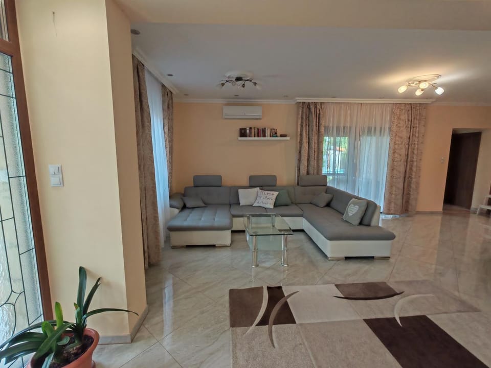 Erzsébet Vendégház Siófok Apartment in Siófok