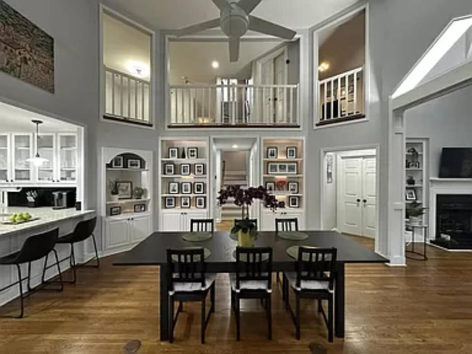 3 Bedroom 2 Bath Cozy & Private House in Peachtree City