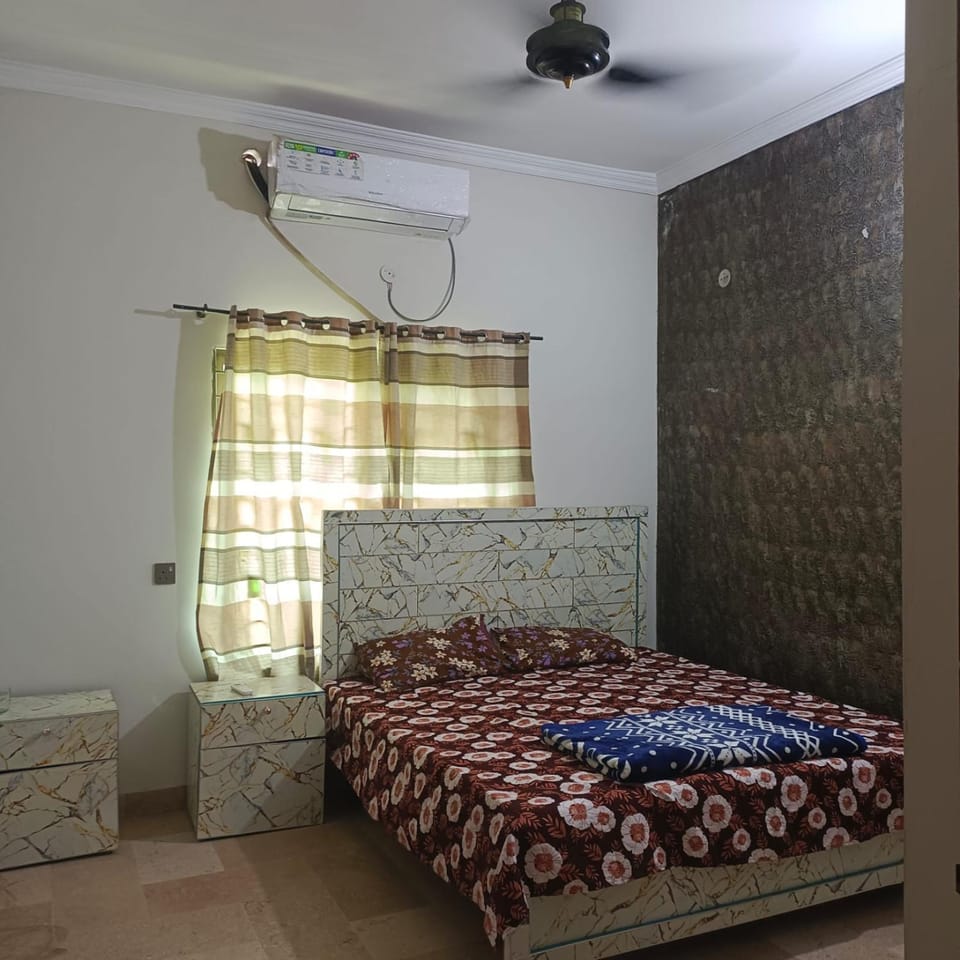 Luxury and Convenience Apartment in Lahore