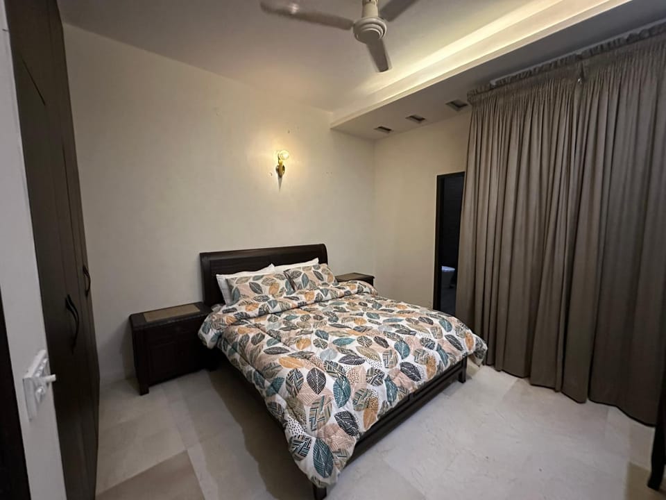 4 Bedrooms Modern Luxury Bungalow in DHA Phase 8, Near Airport Villa in Lahore