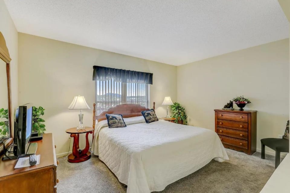 WP243 Whispering Pines 243 House in Pigeon Forge
