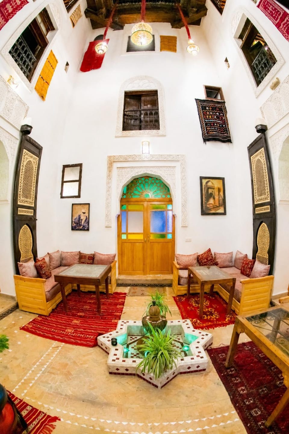 Living room, Seating area