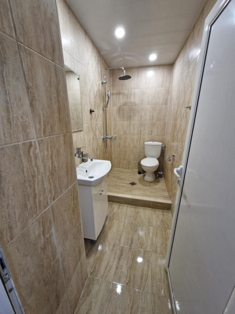 Shower, Toilet, Bathroom