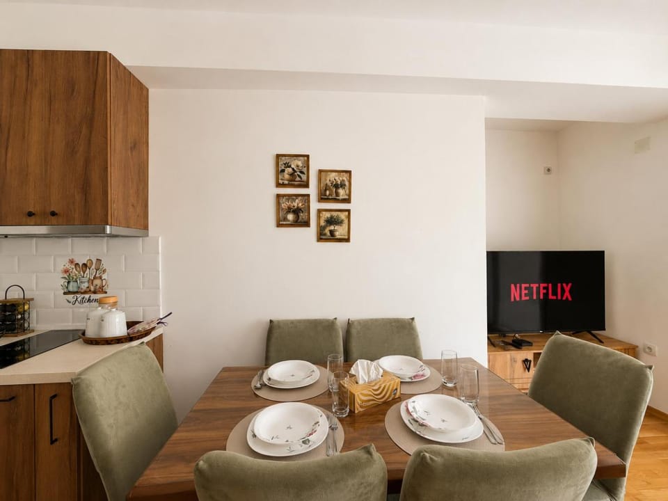 Ohrid Center SkyFall Apartment Free Parking Near Lake & Old Town Apartment in Ohrid