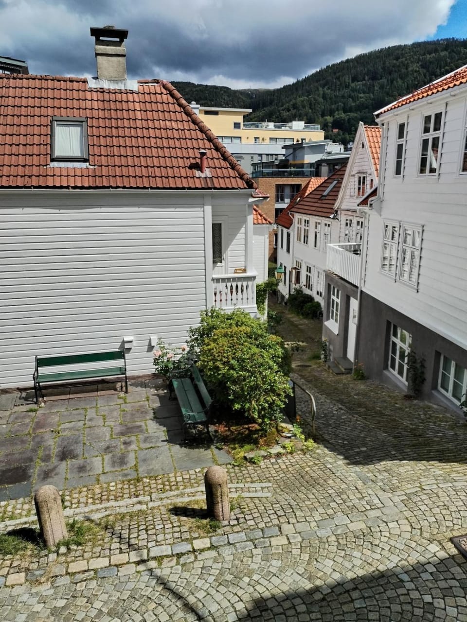 Downtown, free parking, 4 bedrooms, Nordnes, Bryggen, Apartment in Bergen
