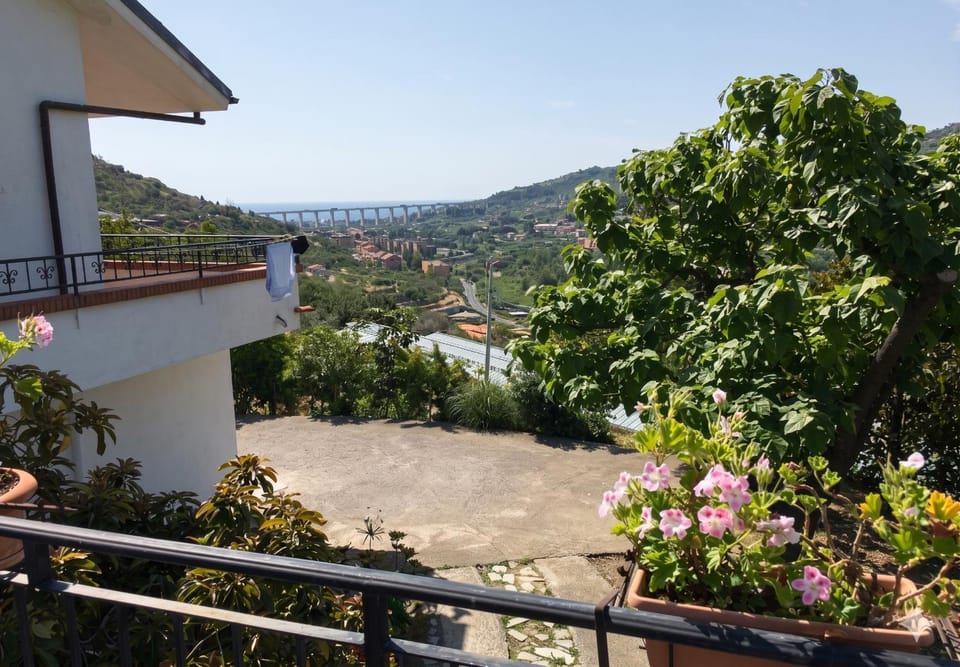 Property building, Spring, Garden view, Sea view