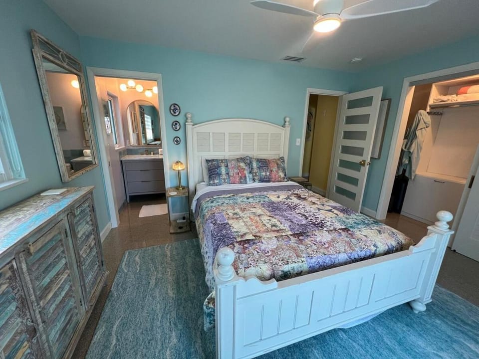 Sparkling Saltwater Oasis! House in Sunset Beach