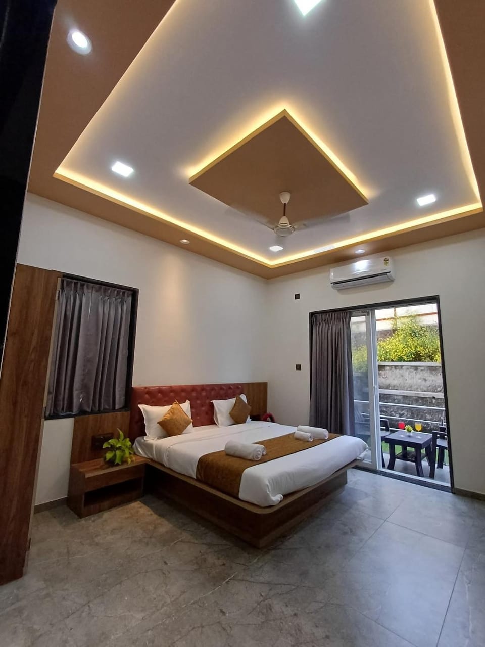 Moon Palace Hotel Bed and Breakfast in Karachi