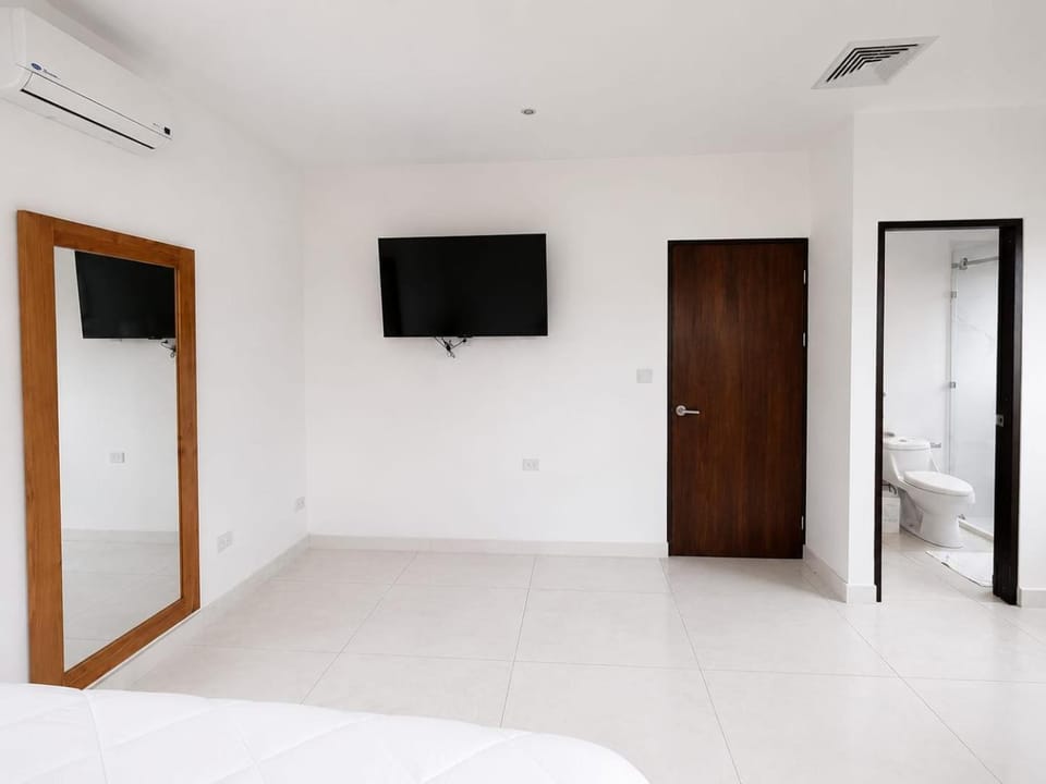 Cuarto con baño en Playa Hermosa, Puntarenas Vacation rental in Playa Hermosa