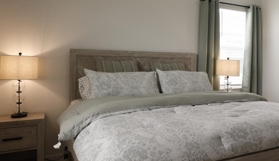 Resort Golf Living: New Home, Elite Club Perks House in Lehigh Acres