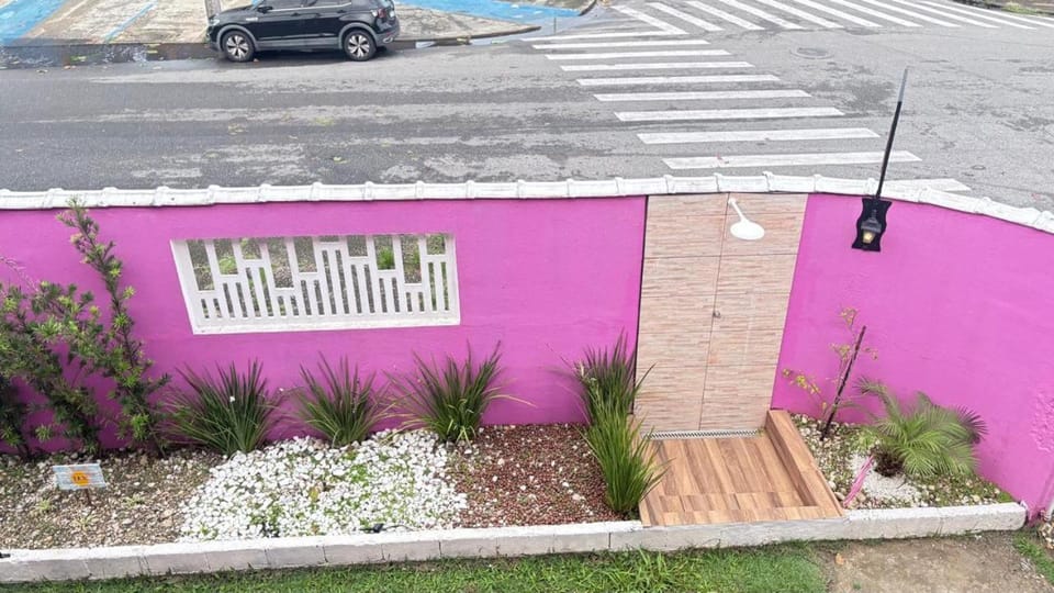 Casa Carol Vans Apartment in Peruíbe