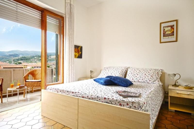 Residence Emanuel Apartment in Diano Marina