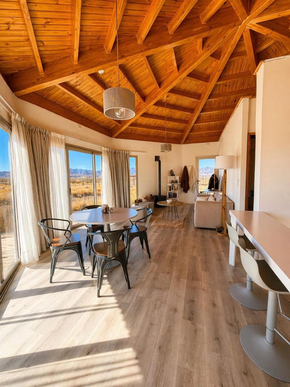 Living room, Dining area, kitchen