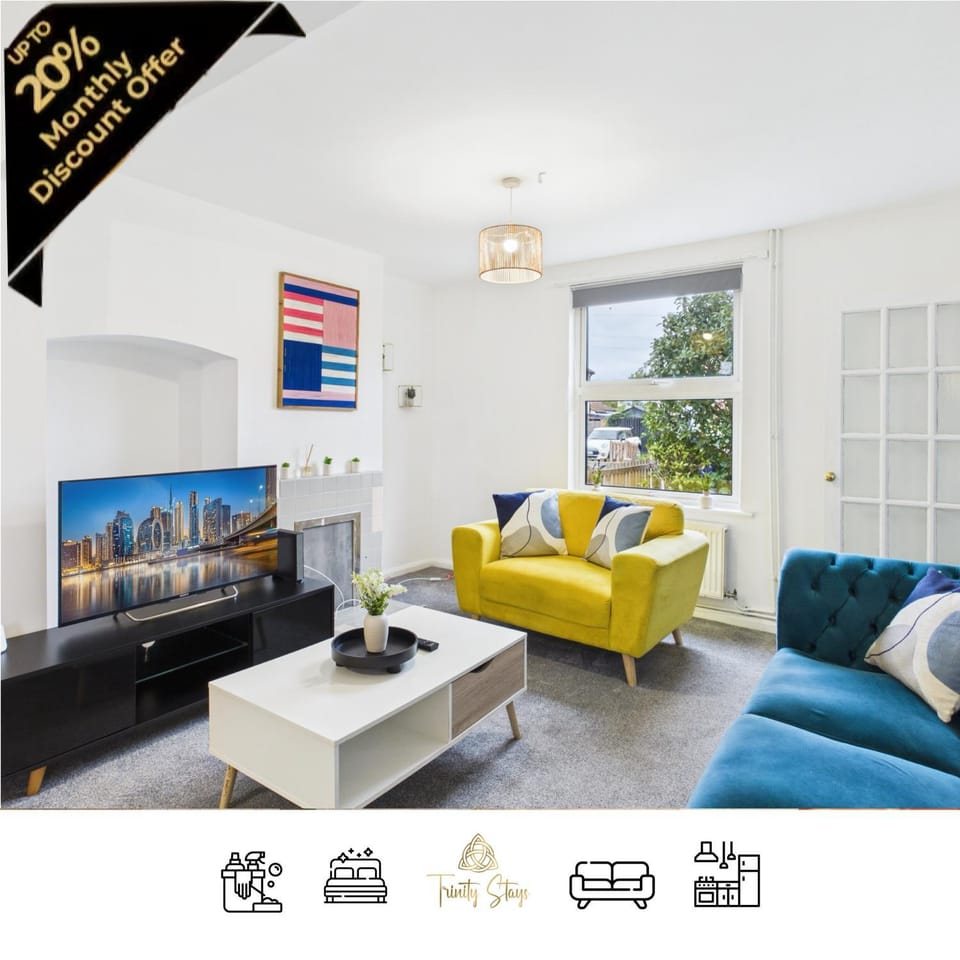 Communal lounge/ TV room, TV and multimedia, Living room