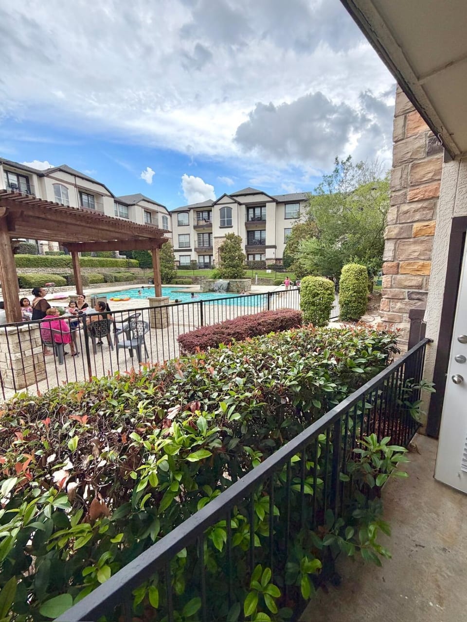 Luxury Dallas Escape- Resort View Prime Location Apartment in Carrollton