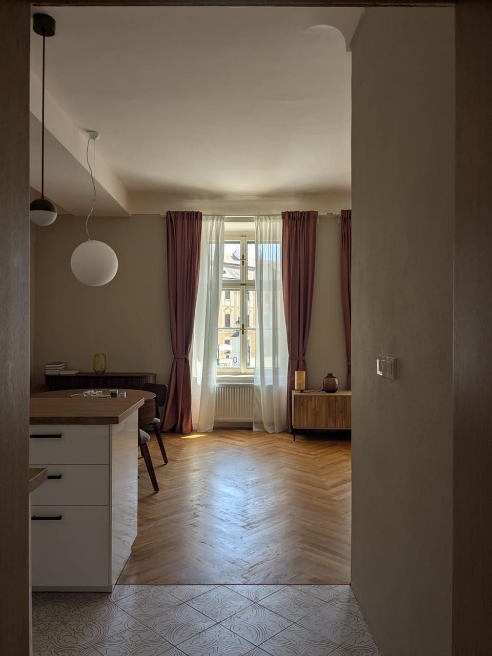 Living room, Dining area