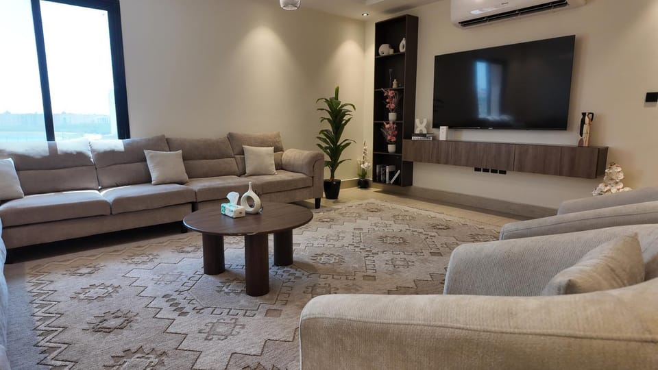Two rooms and a hall Sea view Hotel experience Apartment in Al Khobar